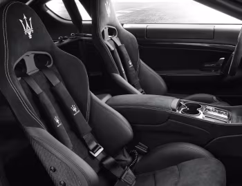 Intérieur Maserati GranTurismo MC Stradale [Worldwide] (M145) '2010–13