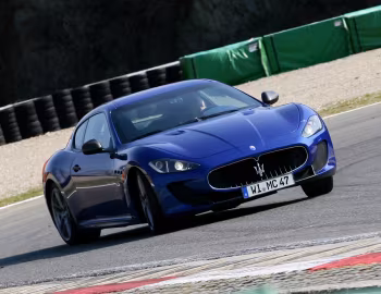 Maserati GranTurismo MC Stradale [Worldwide] (M145) '2010–13