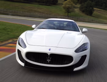 Maserati GranTurismo MC Stradale [Worldwide] (M145) '2010–13