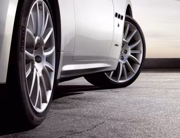 Maserati GranTurismo S Automatic [Worldwide] (M145) '2009–12