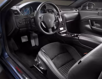 Intérieur Maserati GranTurismo S "Limited Edition" (M145) '2011