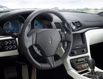 Panneau avant Maserati GranTurismo Sport (M145) '2012–17