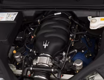 Sous la capuche 2006–08 Maserati Quattroporte Executive GT [North America] (M139) '2005–08