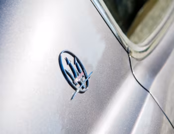 Logo 2010–12 Maserati Quattroporte S Executive GT [North America] (M139) '2009–12
