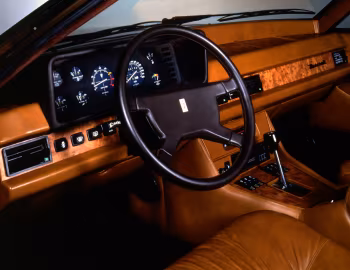 Panneau avant Maserati Quattroporte (AM330) '1979–86