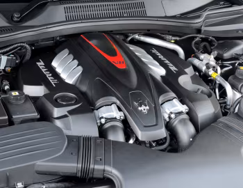 Sous la capuche Maserati Quattroporte GTS [Australia] (M156) '2014–15