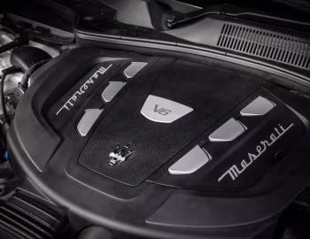 Bajo el capó Maserati Quattroporte Shooting Brake by Adam Redding Classic Cars '2016