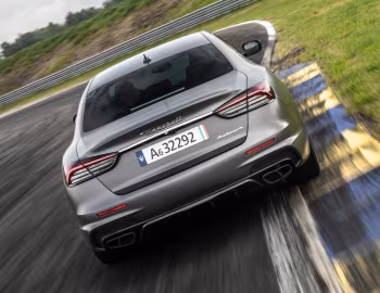 Maserati Quattroporte Trofeo [Worldwide] (M156) '2020–21