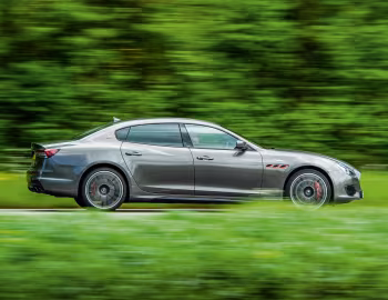 Maserati Quattroporte Trofeo [UK-spec] (M156) '2020–21
