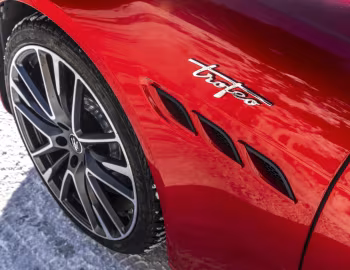 Maserati Quattroporte Trofeo [Worldwide] (M156) '2021–23
