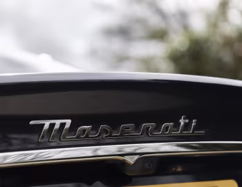 Maserati Quattroporte Trofeo [UK-spec] (M156) '2021–23