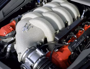 Sous la capuche Maserati Spyder [UK-spec] '2003–04