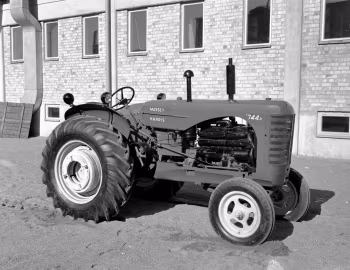 Massey-Harris 744D '1948–58