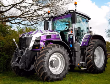 Massey Ferguson 8S.205 "The Queen's Platinum Jubilee" '04.2022