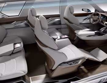 Інтэр'ер Maxus D90 Concept '04.2016