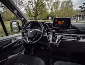 Panel frontal Maxus eDeliver 9 Minibus [EU-spec] '2021–pr.