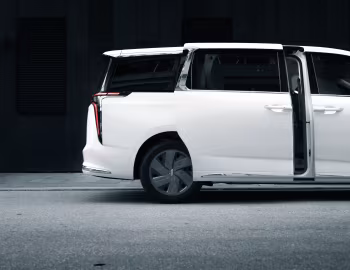 Maxus MIFA 9 [EU-spec] '2022–н.ч.