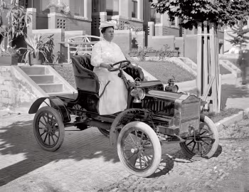 1908 Maxwell Model L Tourabout