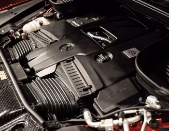 Bajo el capó Mercedes-Maybach GLS 600 4MATIC [Japan] (X167) '2021–23