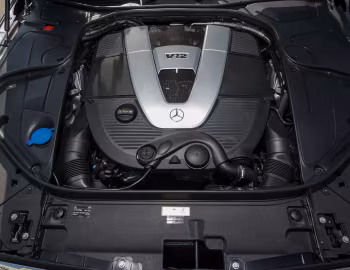 Bajo el capó 2016–17 Mercedes-Maybach S 600 [North America] (X222) '2015–17