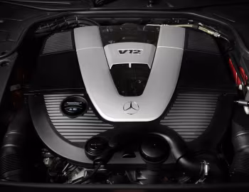 Bajo el capó Mercedes-Maybach S 650 Cabriolet (A217) '2017