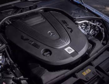 Bajo el capó 2027 Mercedes-Maybach S 680 [North America] (Z223) '2026