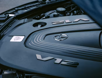Bajo el capó Mercedes-Maybach S 680 4MATIC [Australia] (Z223) '2022–pr.