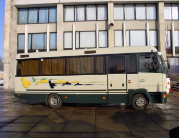 МАЗ-106 '2000