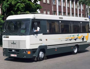 МАЗ-106 '2000