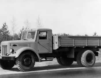МАЗ-200 '1950–66