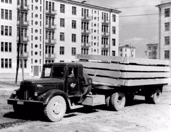 МАЗ-200В '1952–66
