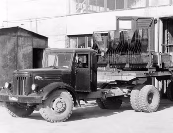 МАЗ-200В '1952–66