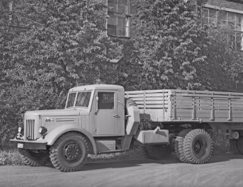 МАЗ-200В '1952–66