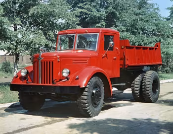 МАЗ-205 '1947–66