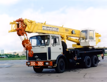 КС-55717А "Ивановец" на шасси МАЗ-63038 '1997–2008