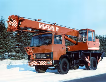 КС-3577-2 "Иваново" на шасси МАЗ-5337 '1988–98