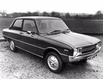 Mazda 1000 Saloon [UK-spec] '1974