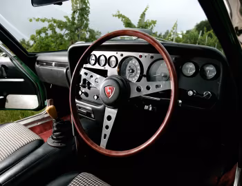 Panel frontal Mazda 110S (L10B) '07.1968–09.1972