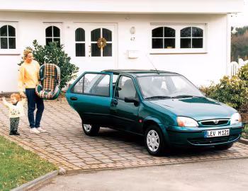 Mazda 121 5-door (JASM) '1999–2003