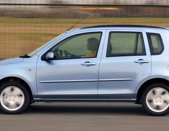 Mazda2 [UK-spec] (DY) '2003–05