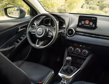 Panel frontal Mazda2 [Worldwide] (DJ) '2020–23