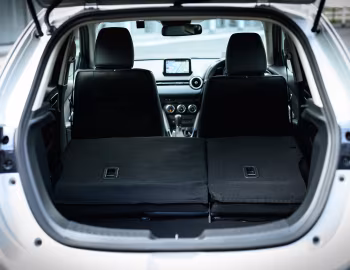 Ambos Mazda2 [Japan] '2019–23
