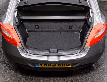 Ambos Mazda2 "Sport Colour" [UK-spec] (DE2) '02–12.2014