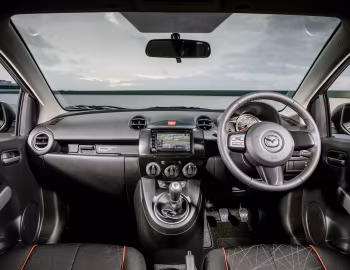 Panel frontal Mazda2 "Sport Colour" [UK-spec] (DE2) '02–12.2014