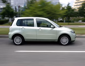 Mazda2 (DY) '2005–07