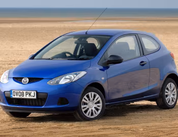 Mazda2 3-door [UK-spec] (DE) '2008–10