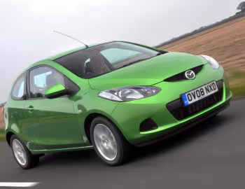 Mazda2 3-door [UK-spec] (DE) '2008–10