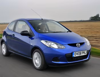 Mazda2 3-door [UK-spec] (DE) '2008–10