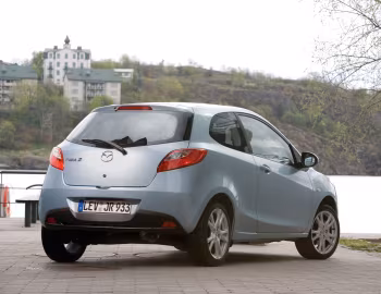 Mazda2 3-door (DE) '2008–10