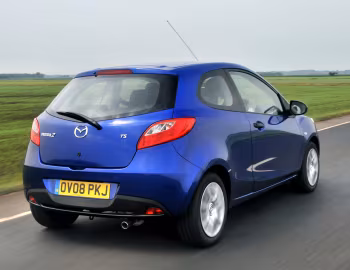 Mazda2 3-door [UK-spec] (DE) '2008–10
